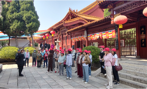 愛在金秋，情暖重陽！石家莊市第五醫院組織開展重陽節參觀考察活動